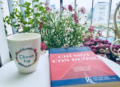 CHỈ MỘT CON ĐƯỜNG